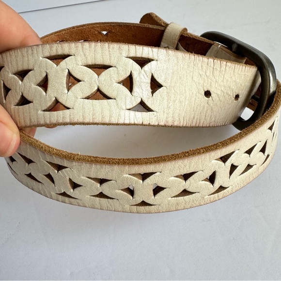 Vintage Statement Belt Y2K Cream Leather Perforated Cutout Coastal Womens Large - Picture 2 of 10